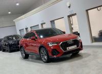 Audi
              Q3