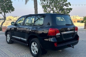 Toyota LandCruiser GXR