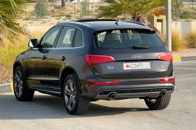 Audi
              Q5
