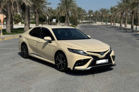 تويوتا Camry Hybrid